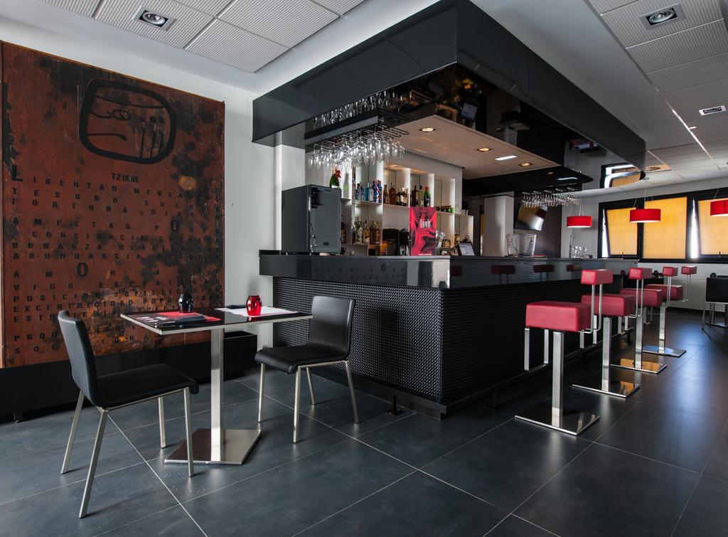 Hotel Loob Madrid (Adults Only) Torrejón de Ardoz Eksteriør bilde