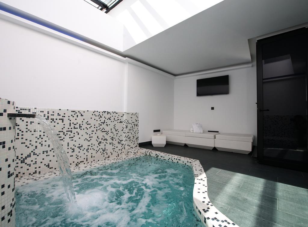 Hotel Loob Madrid (Adults Only) Torrejón de Ardoz Rom bilde
