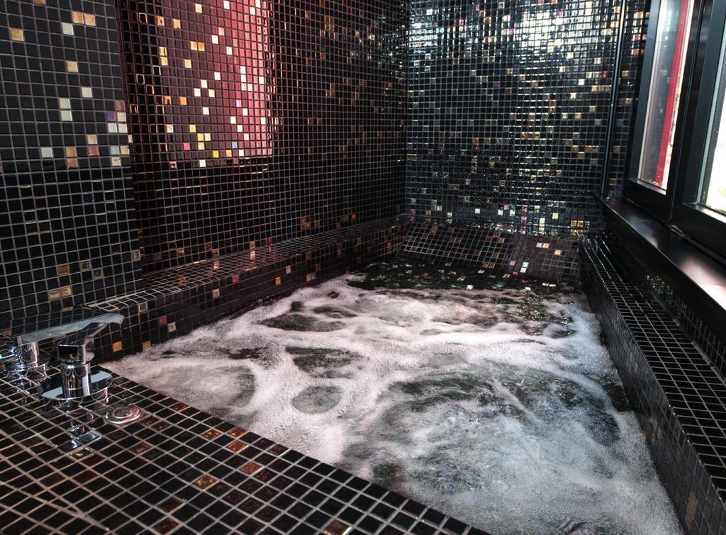 Hotel Loob Madrid (Adults Only) Torrejón de Ardoz Rom bilde
