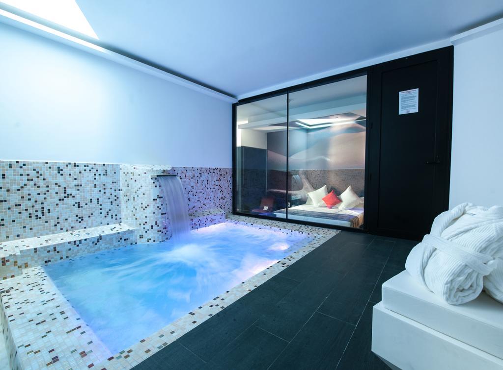 Hotel Loob Madrid (Adults Only) Torrejón de Ardoz Rom bilde